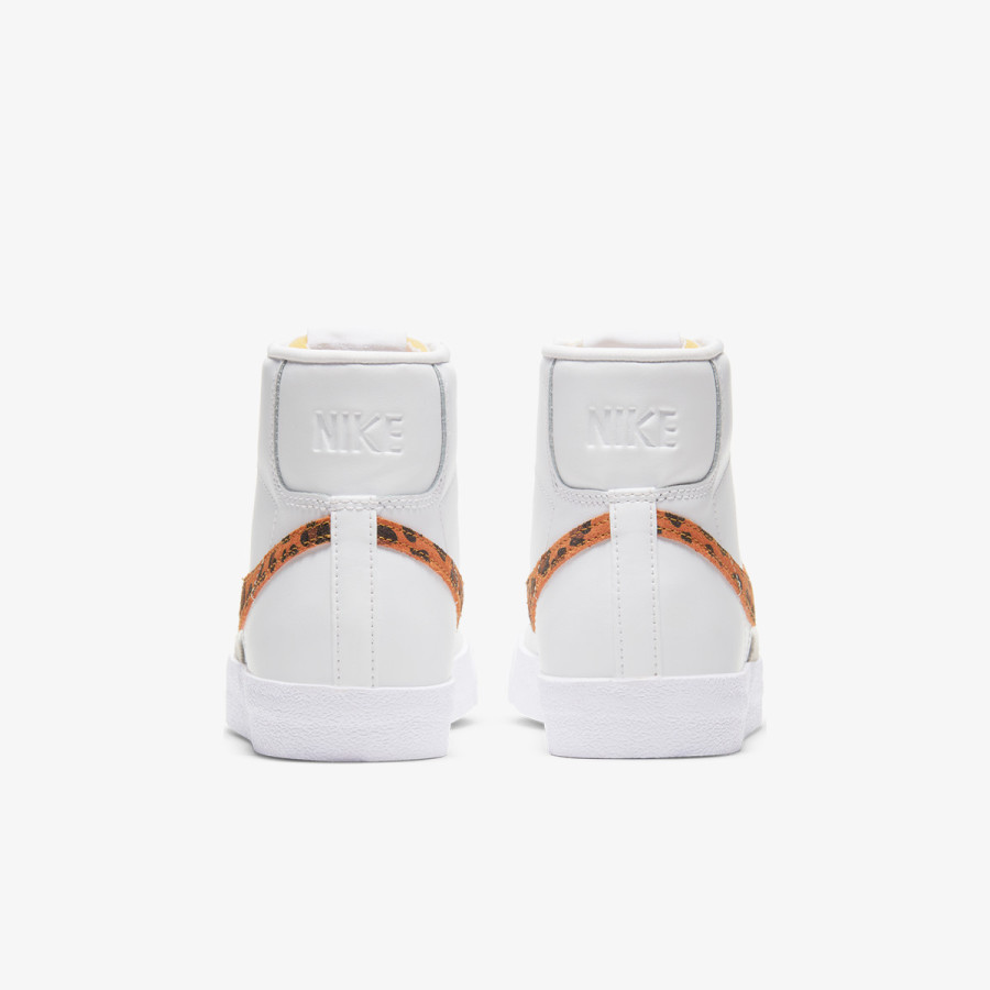 NIKE Спортни обувки Nike W BLAZER MID '77 SE 