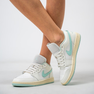 NIKE Спортни обувки WMNS AIR JORDAN 1 LOW 