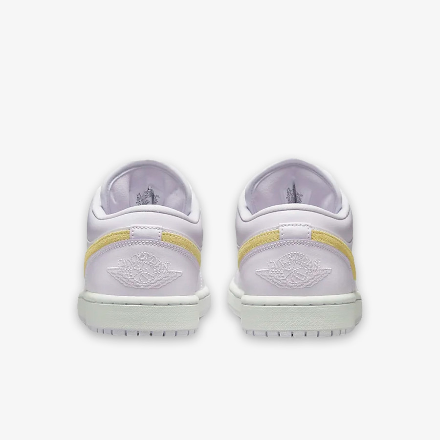 NIKE Спортни обувки WMNS AIR JORDAN 1 LOW 