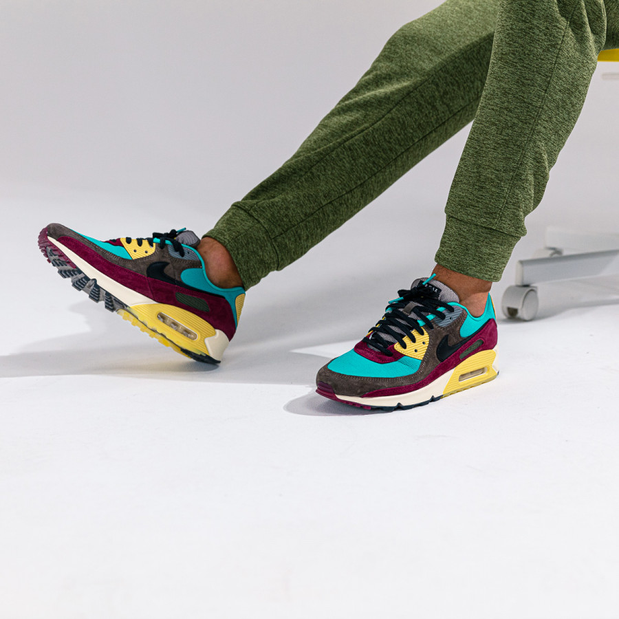 NIKE Спортни обувки NIKE AIR MAX 90 NRG 