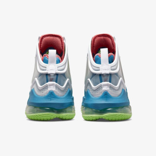 NIKE Спортни обувки LEBRON XIX 