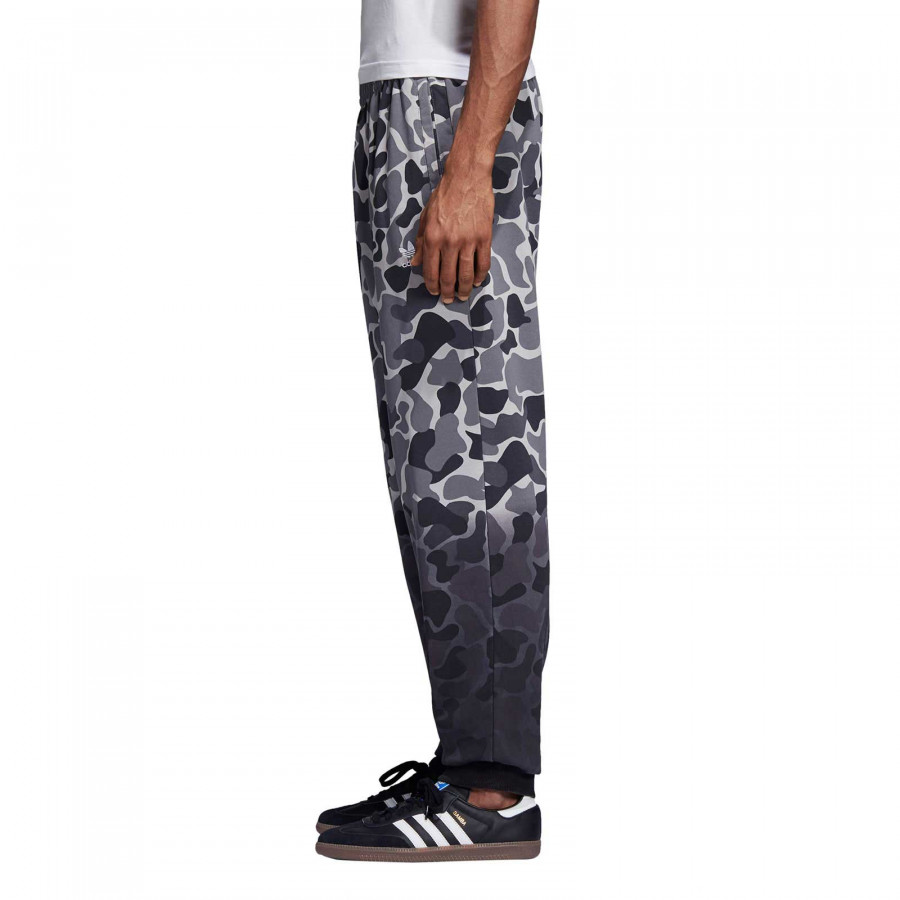 adidas Долнищe CAMO PANTS 