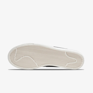 NIKE Спортни обувки Blazer Low Platform 