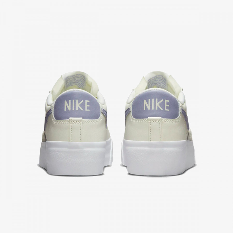 NIKE Спортни обувки W BLAZER LOW PLATFORM 
