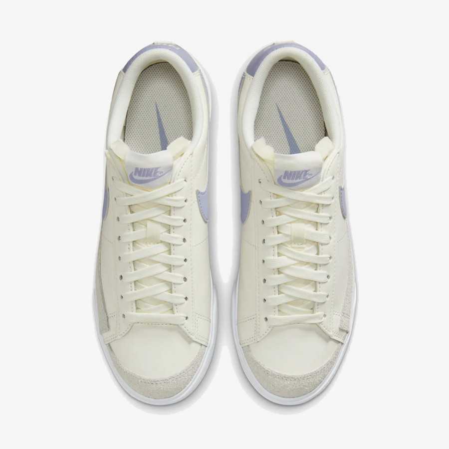 NIKE Спортни обувки W BLAZER LOW PLATFORM 