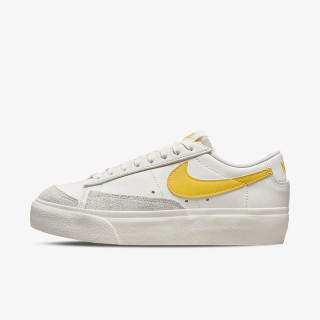 NIKE Спортни обувки W BLAZER LOW PLATFORM 