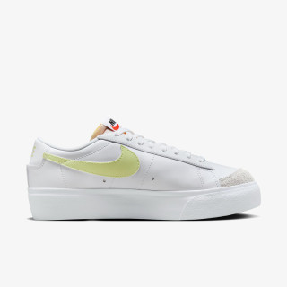 NIKE Спортни обувки W BLAZER LOW PLATFORM 