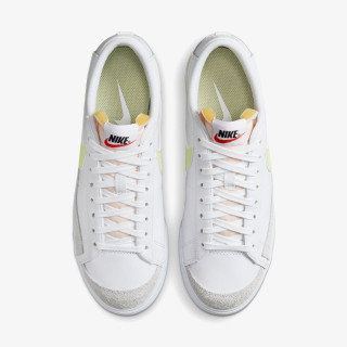 NIKE Спортни обувки W BLAZER LOW PLATFORM 