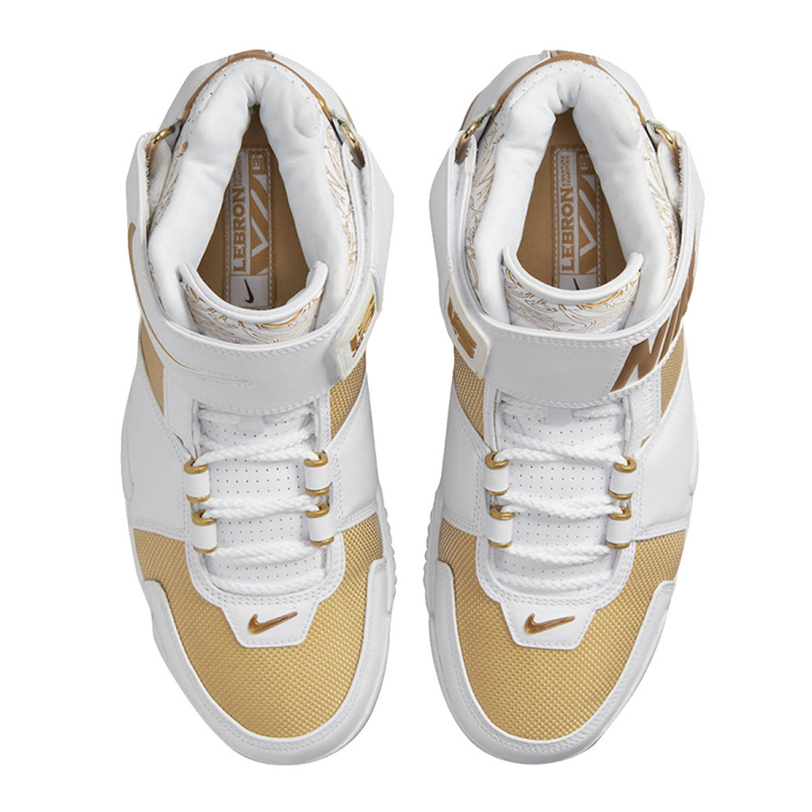 NIKE Спортни обувки ZOOM LEBRON II 