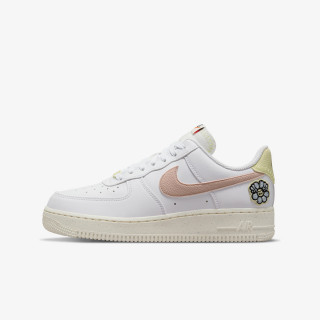 NIKE Спортни обувки AIR FORCE 1'07 SE 