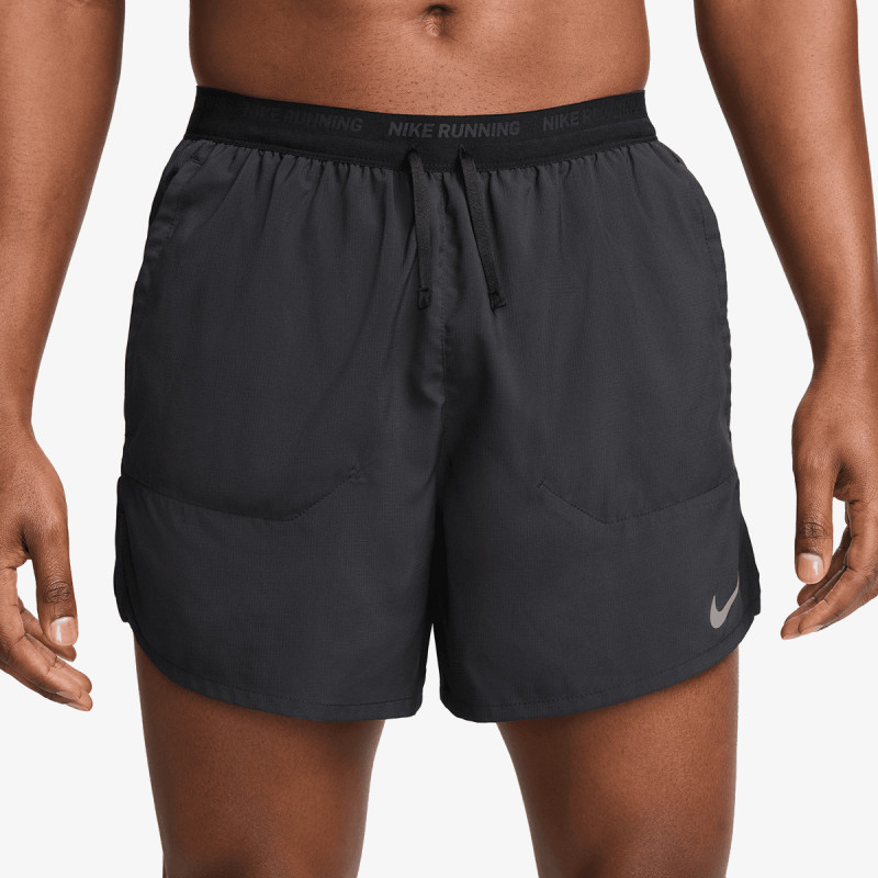 NIKE Къси панталони Stride 