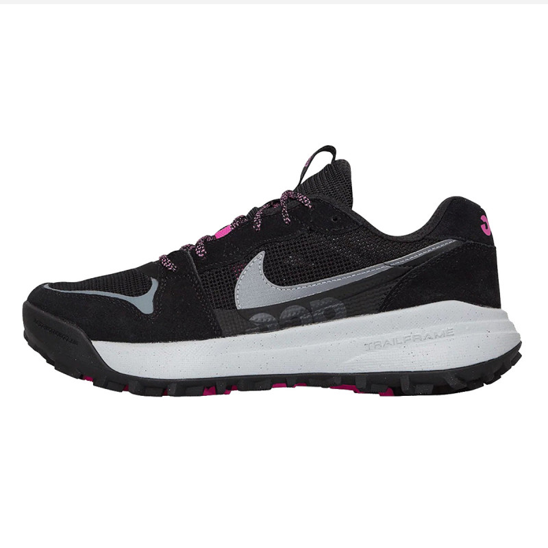 NIKE Спортни обувки ACG LOWCATE 