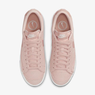NIKE Спортни обувки W BLAZER LOW PLATFORM ESS 