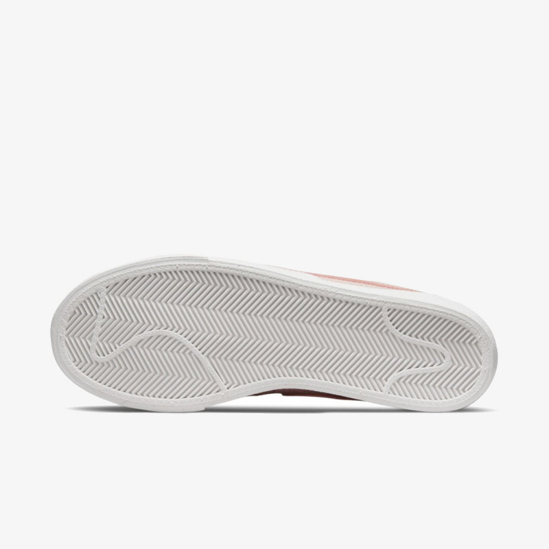 NIKE Спортни обувки W BLAZER LOW PLATFORM ESS 