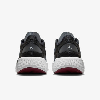 NIKE Спортни обувки JORDAN DELTA 3 LOW 