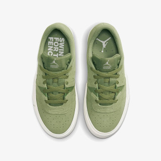 NIKE Спортни обувки Jordan Series 