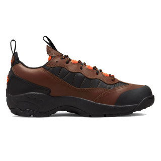 NIKE Спортни обувки ACG AIR MADA 