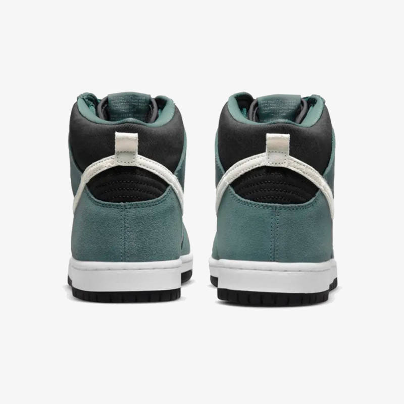 NIKE Спортни обувки NIKE SB DUNK HIGH PRO 