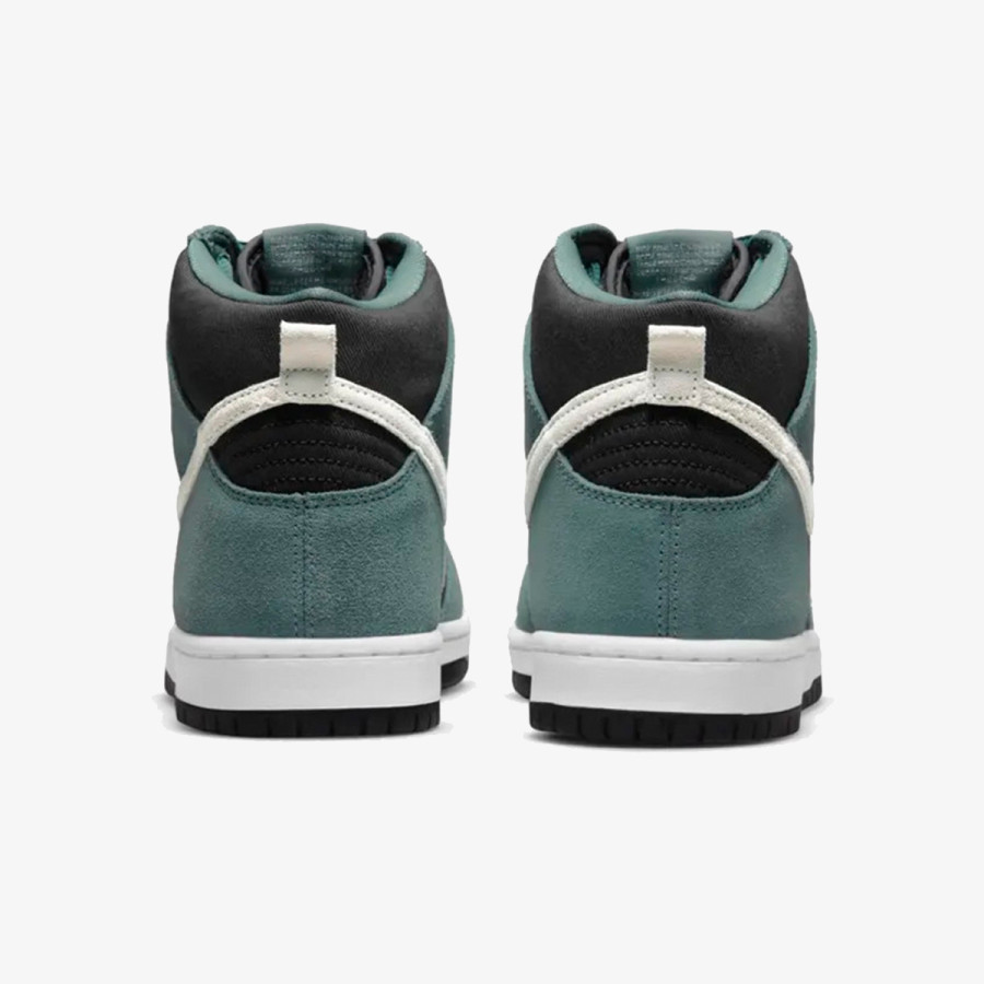 NIKE Спортни обувки NIKE SB DUNK HIGH PRO 