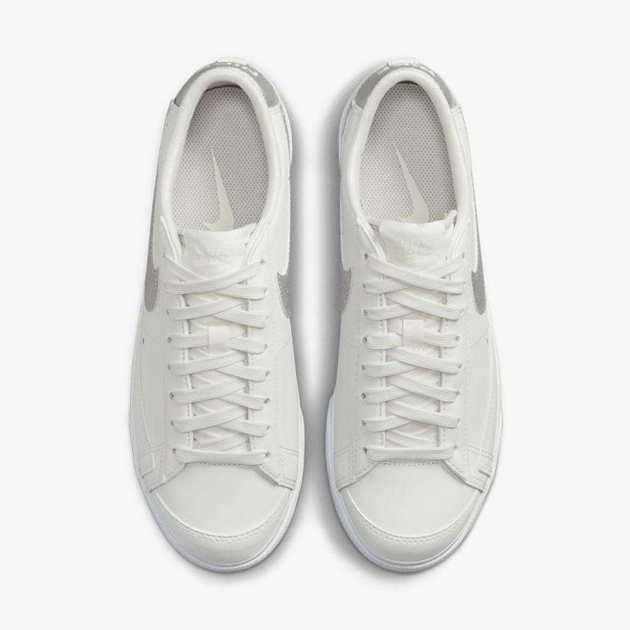 NIKE Спортни обувки Blazer Low Platform 