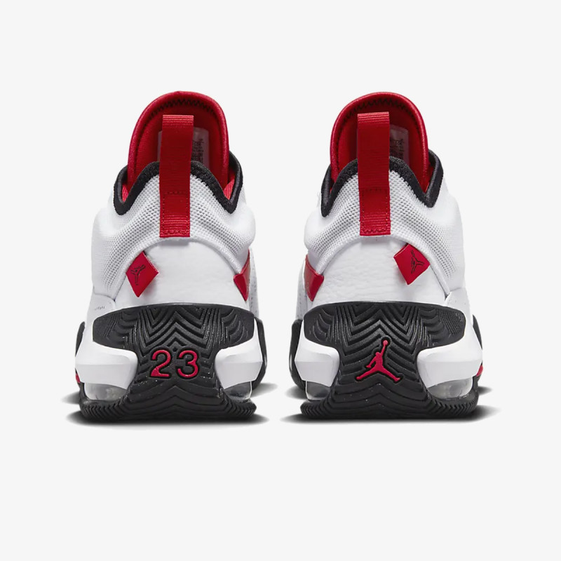 NIKE Спортни обувки JORDAN STAY LOYAL 2 