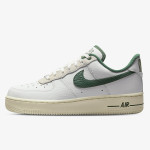 NIKE Спортни обувки WMNS AIR FORCE 1 '07 LX 