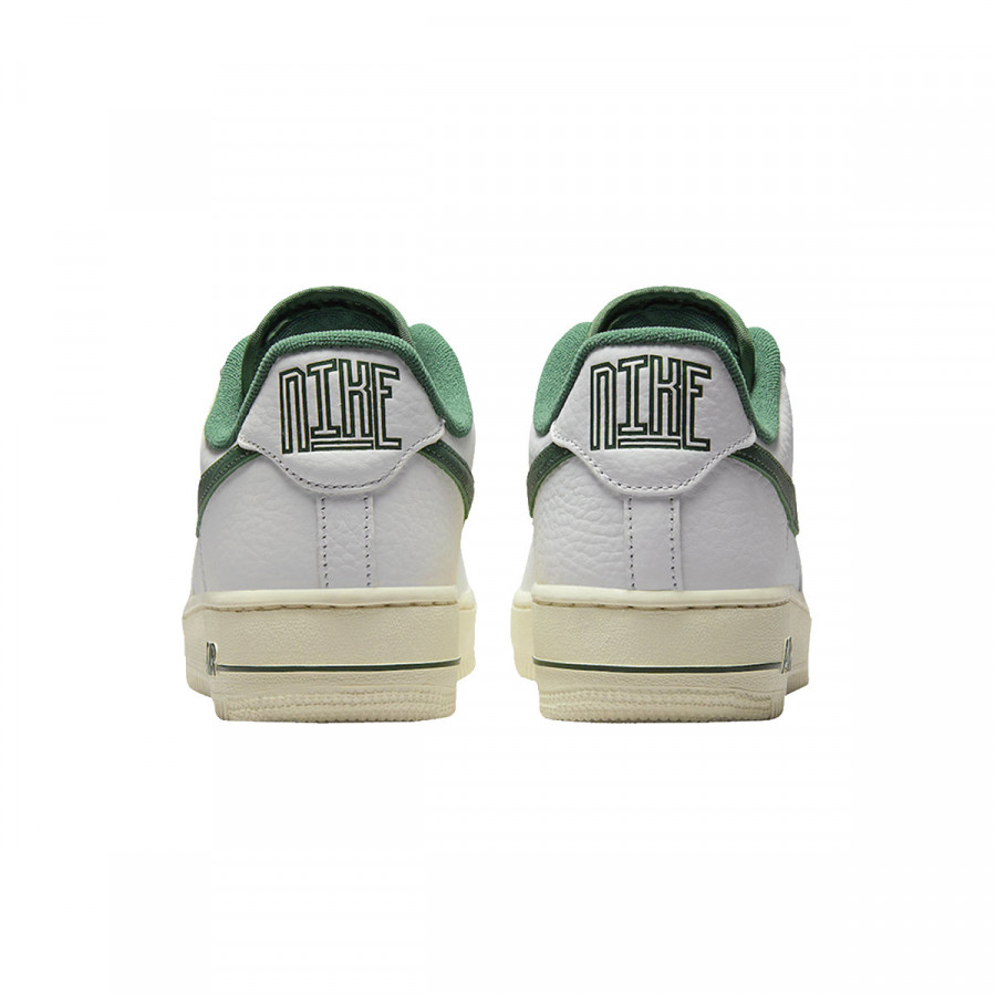 NIKE Спортни обувки WMNS AIR FORCE 1 '07 LX 