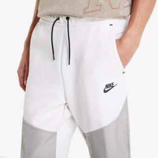 NIKE Долнищe Sportswear Tech Fleece CORDURA® 