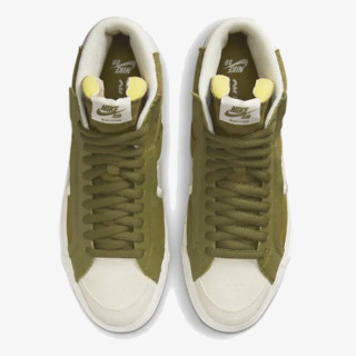 NIKE Спортни обувки SB ZOOM BLAZER MID PRM PLUS 