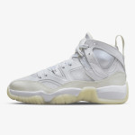 NIKE Спортни обувки WMNS JUMPMAN TWO TREY 