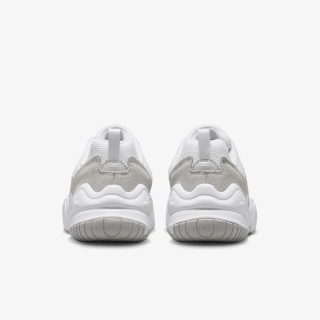 NIKE Спортни обувки Tech Hera 