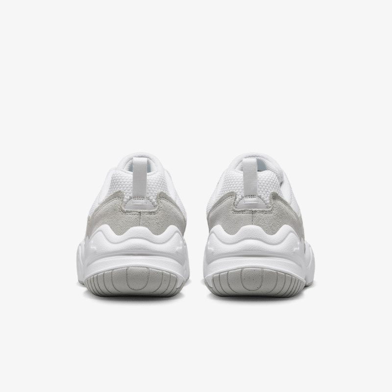 NIKE Спортни обувки Tech Hera 