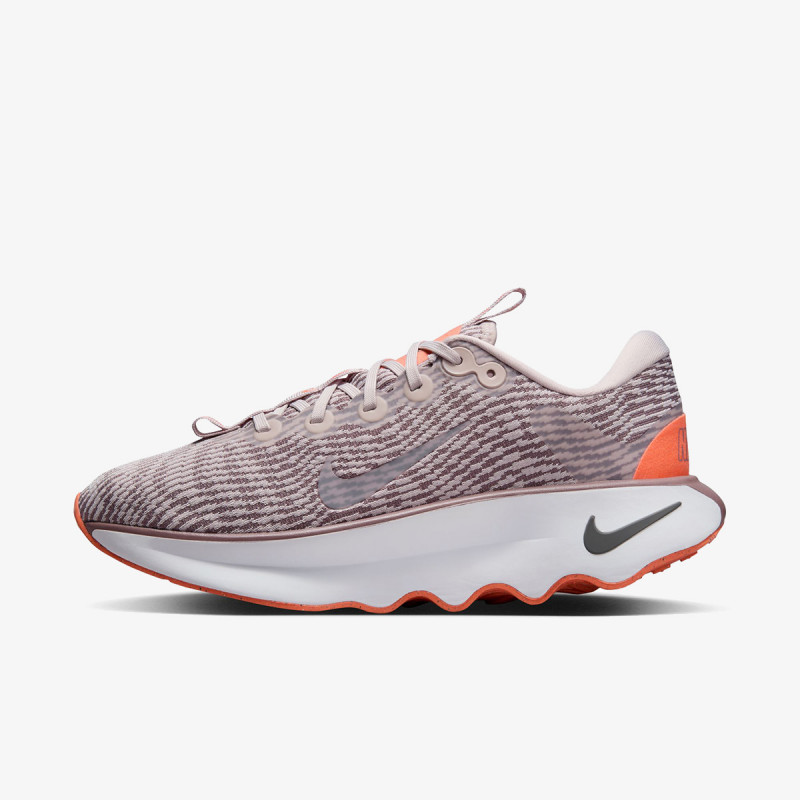 NIKE Спортни обувки Motiva 