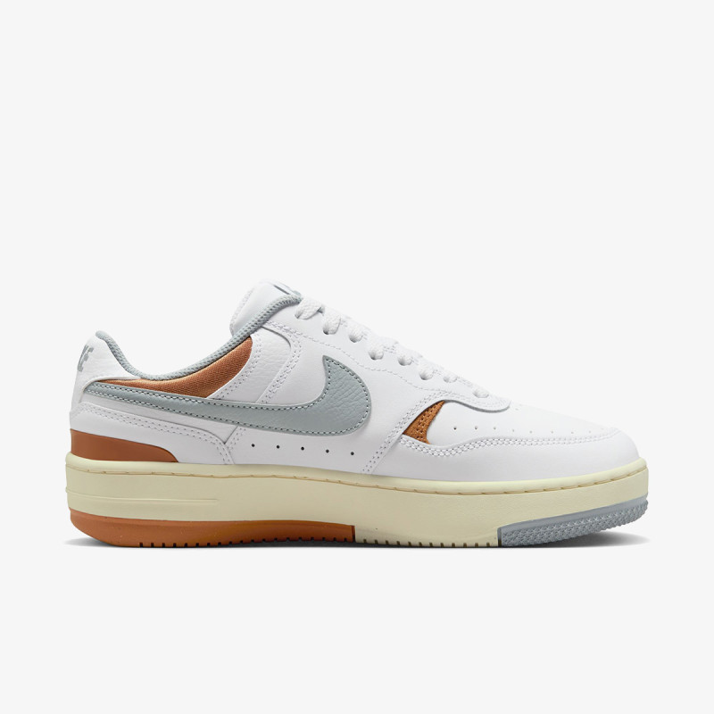 NIKE Спортни обувки WMNS NIKE GAMMA FORCE 