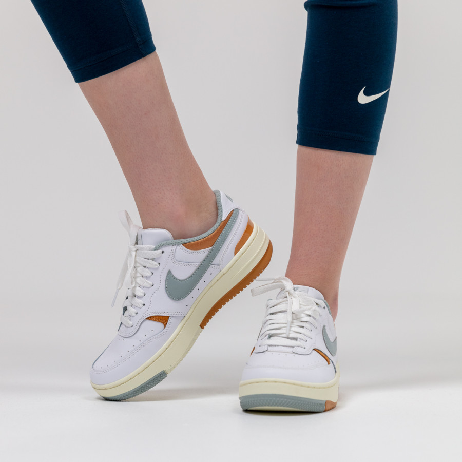 NIKE Спортни обувки WMNS NIKE GAMMA FORCE 