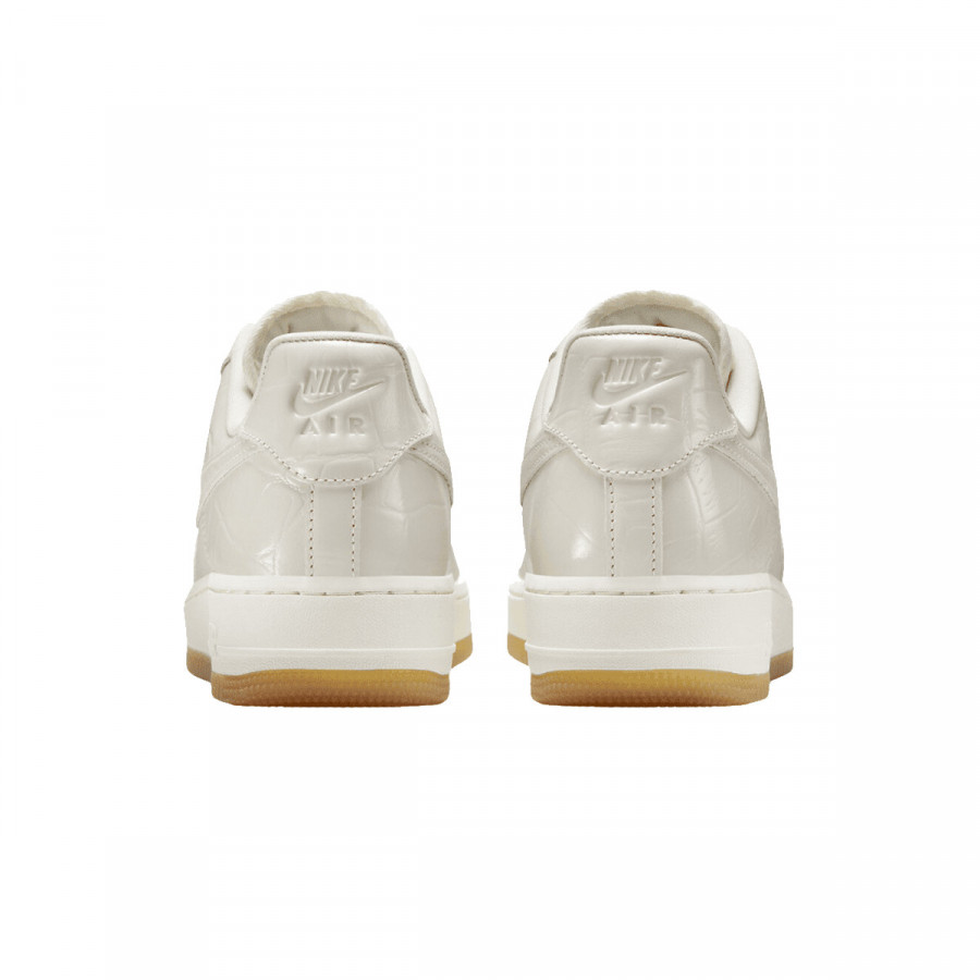 NIKE Спортни обувки WMNS AIR FORCE 1 '07 LX NBHD 