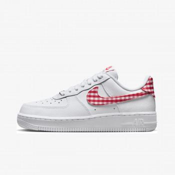 NIKE Спортни обувки NIKE Спортни обувки WMNS AIR FORCE 1 '07 ESS TREND 