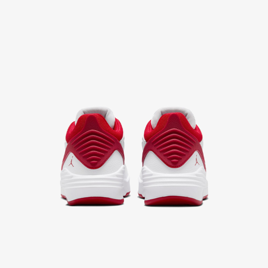 NIKE Спортни обувки Jordan Max Aura 5 