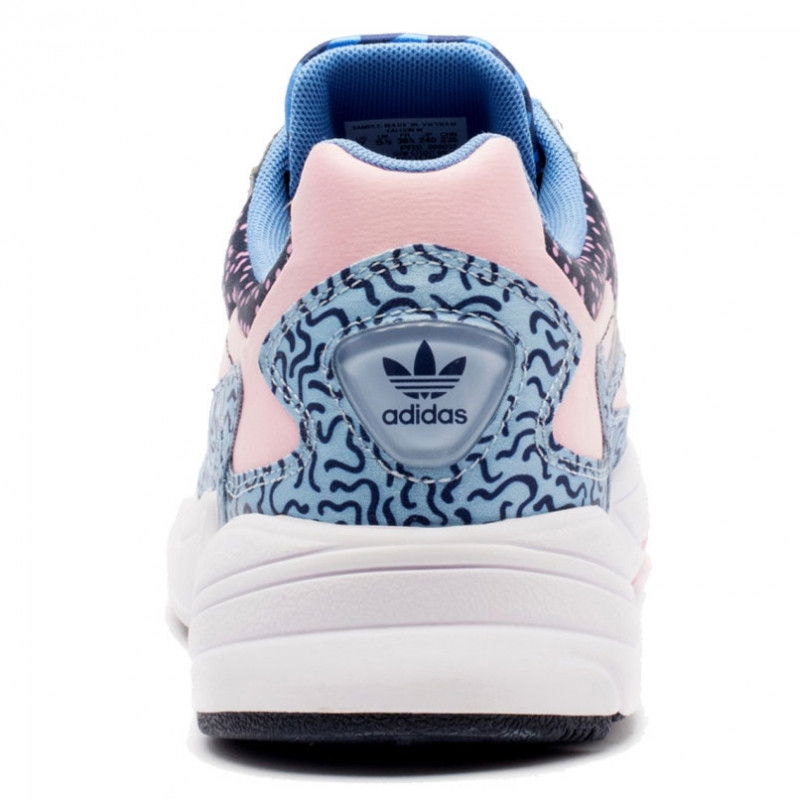 adidas Спортни обувки FALCON W 