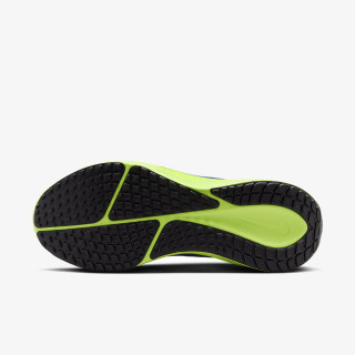 NIKE Спортни обувки Vomero 17 
