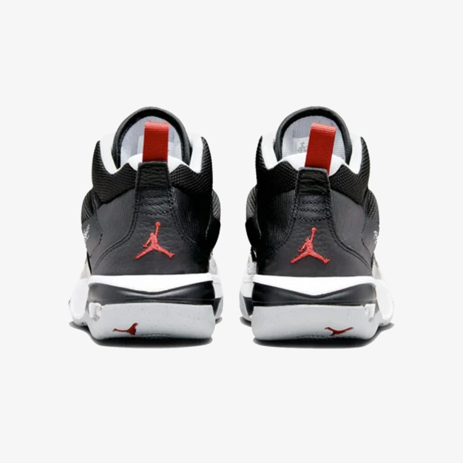 NIKE Спортни обувки JORDAN STAY LOYAL 3 