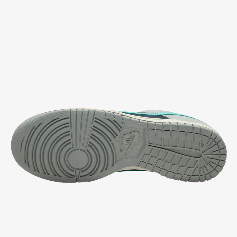 NIKE Спортни обувки NIKE DUNK LOW RETRO PRM NBHD 