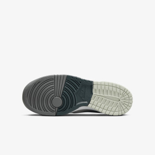 NIKE Спортни обувки NIKE DUNK LOW BG 