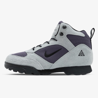 NIKE Спортни обувки ACG Torre 