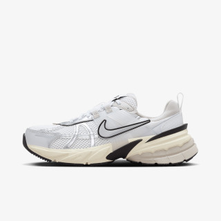 NIKE Спортни обувки W NIKE RUNTEKK NN 