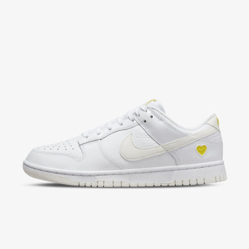 NIKE Спортни обувки NIKE Спортни обувки WMNS NIKE DUNK LOW VDAY 