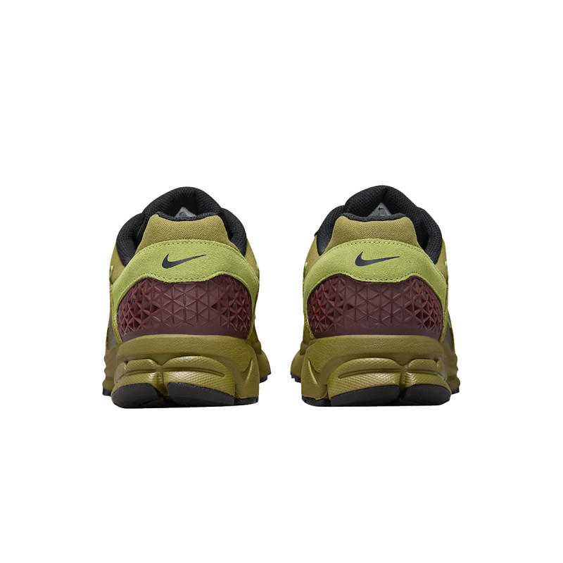 NIKE Спортни обувки NIKE ZOOM VOMERO 5 NBHD