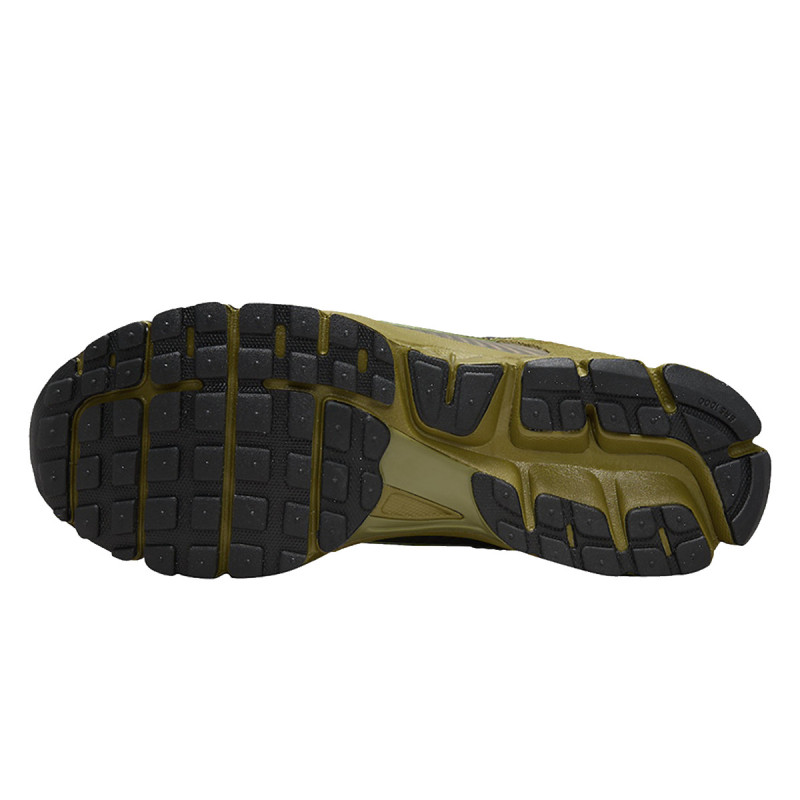 NIKE Спортни обувки NIKE ZOOM VOMERO 5 NBHD