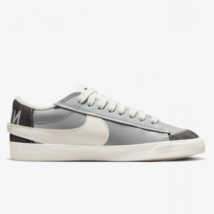 NIKE Спортни обувки BLAZER LOW '77 JUMBO SE TR72 