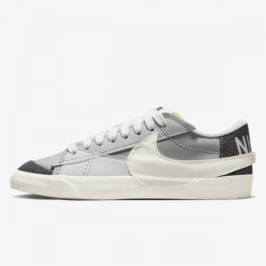 NIKE Спортни обувки BLAZER LOW '77 JUMBO SE TR72 